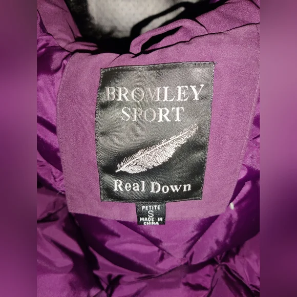 Bromley Sport Jacket Womens Petite S Purple 80% Down Puffer Coat Raccoon Fur - Picture 2 of 4